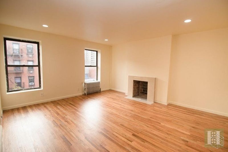 Photo 1 of 507 East 6th Street, East Village, NYC, $2,500, Web #: 18899340