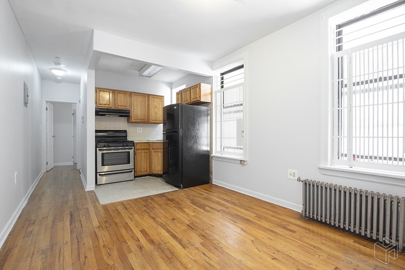 Photo 1 of Cozy  Comfortable 2 Bed In Harlem, West Harlem, NYC, $185,000, Web #: 18903947