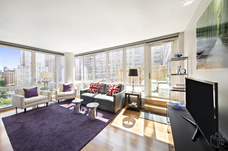 Photo 1 of 200 West End Avenue 15H, Upper West Side, NYC, $5,200, Web #: 18964756