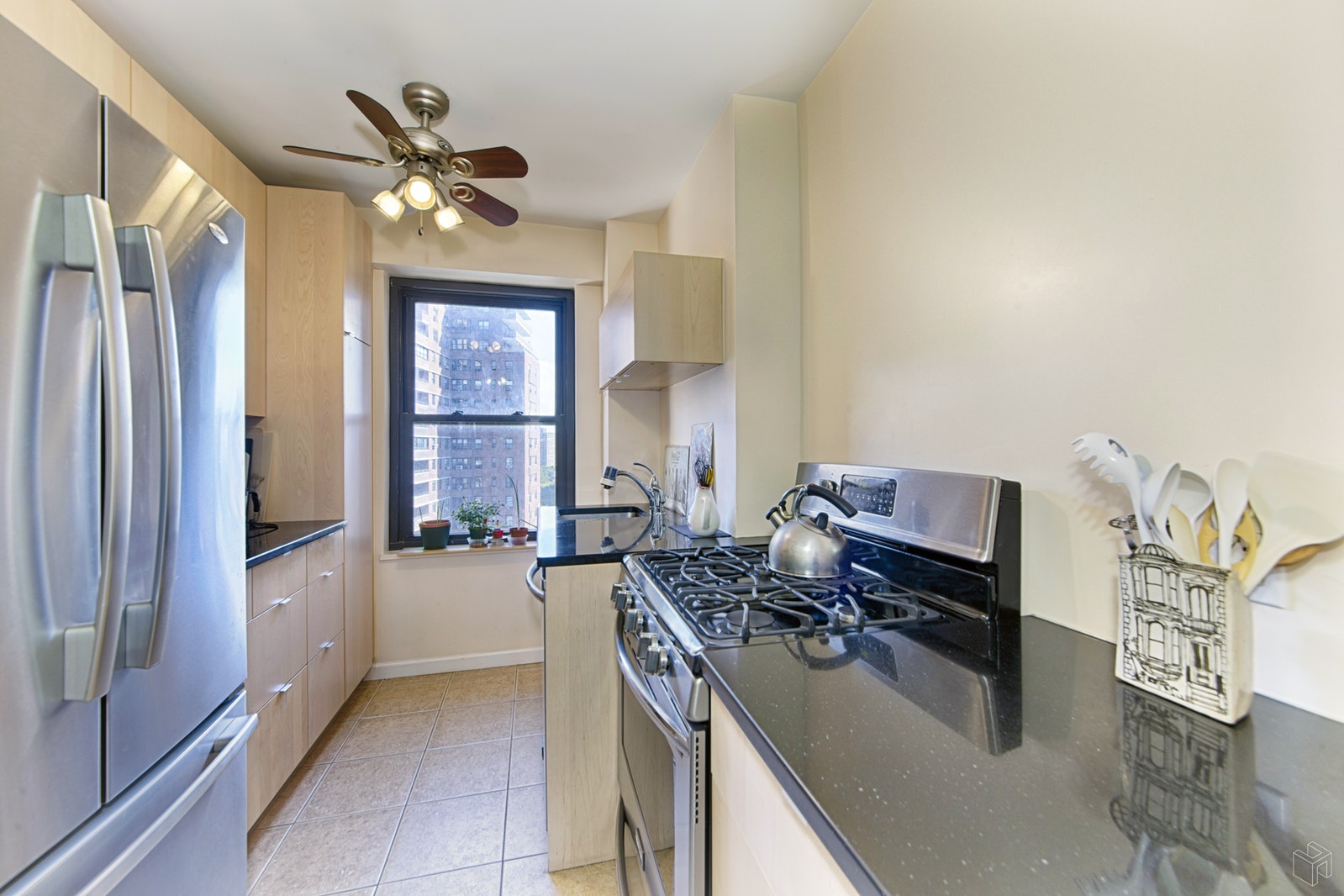 Photo 1 of 415 Grand Street, Lower East Side, NYC, $980,000, Web #: 18971045