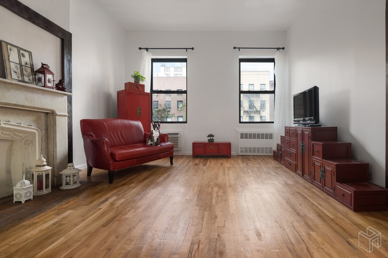 Photo 1 of 322 East 14th Street 2F, East Village, NYC, $505,000, Web #: 18976245