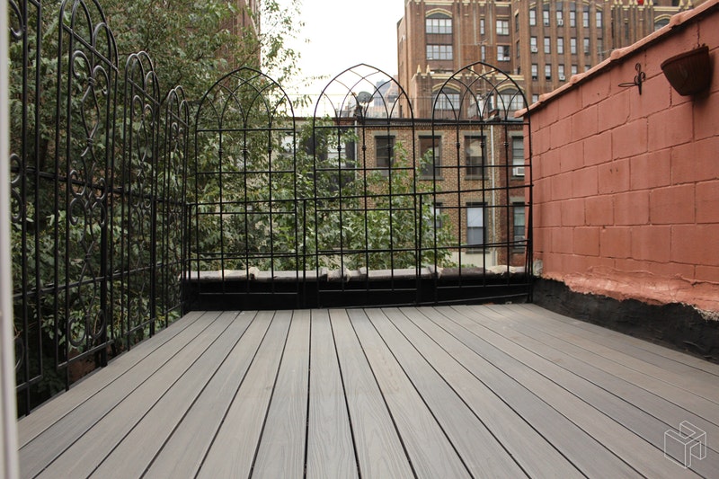 Photo 1 of 150 West 74th Street 3B, Upper West Side, NYC, $2,750, Web #: 19081718