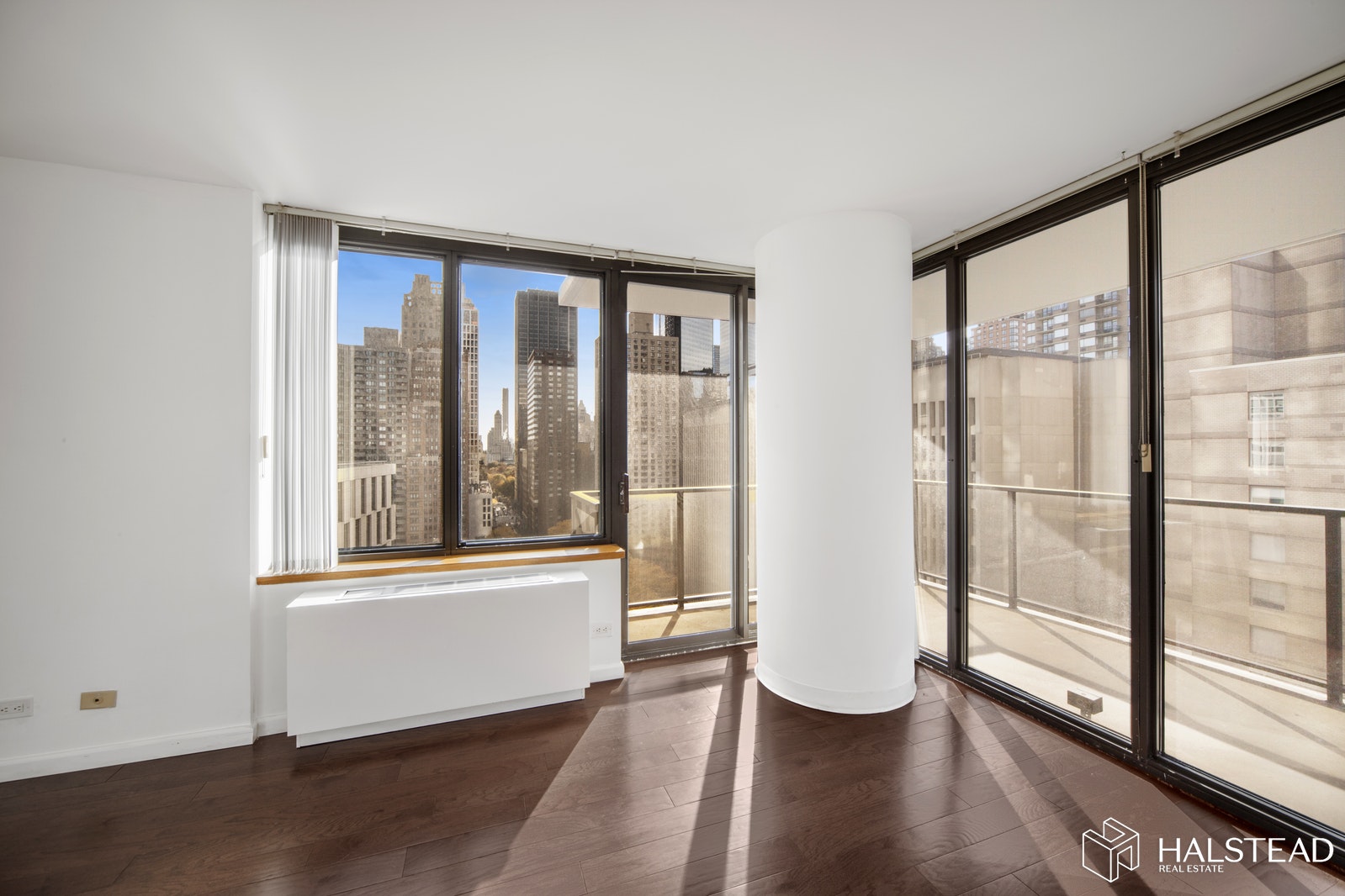 Photo 1 of 161 West 61st Street 17G, Upper West Side, NYC, $5,950, Web #: 19154096