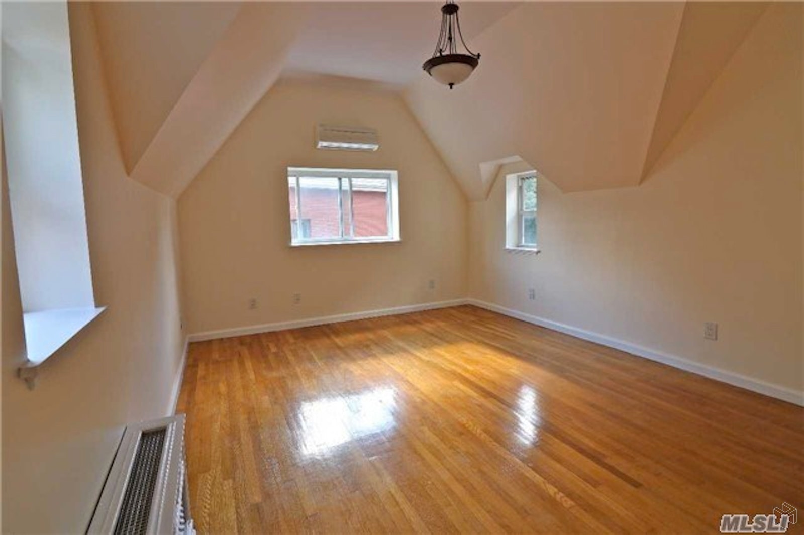Photo 1 of 108 -15 67th Drive, Forest Hills, Queens, NY, $4,300, Web #: 19334856
