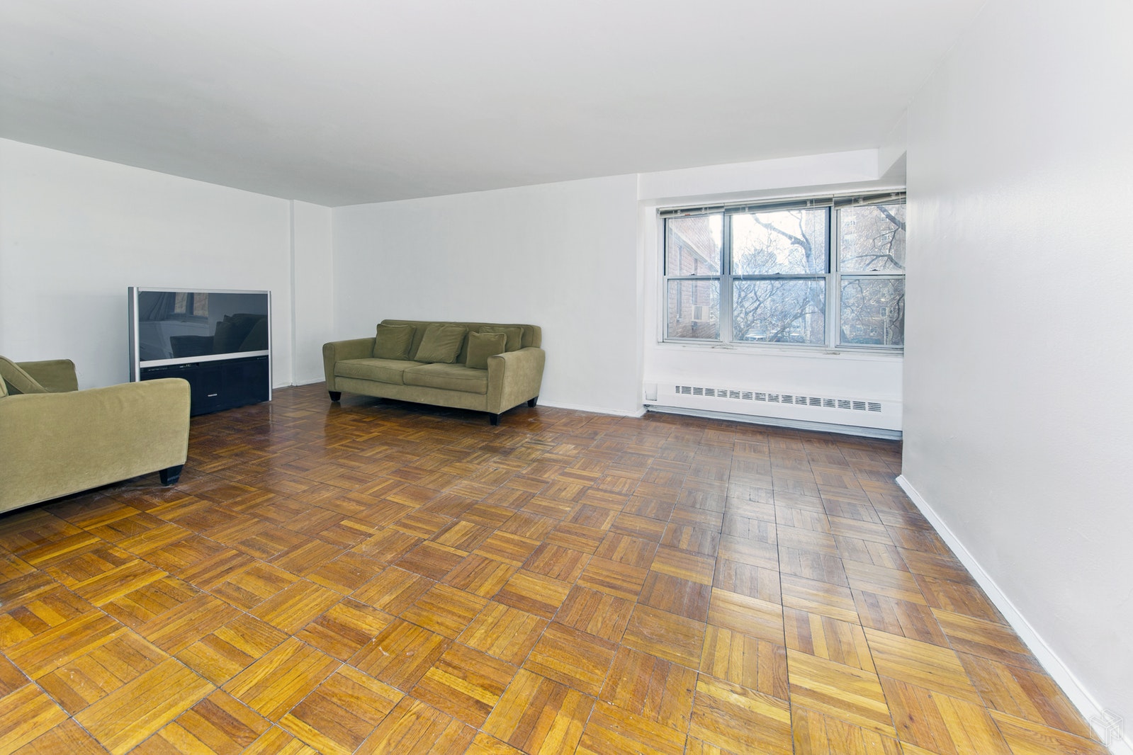 Photo 1 of 570 Grand Street, Lower East Side, NYC, $755,000, Web #: 19384747