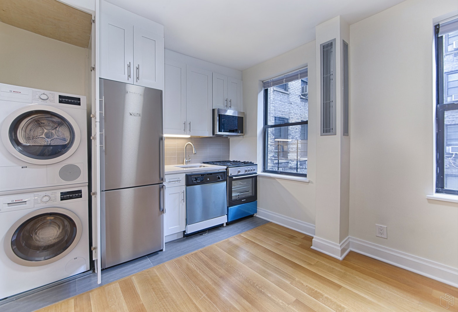 Photo 1 of 120 East 89th Street 3A, Upper East Side, NYC, $3,500, Web #: 19385959