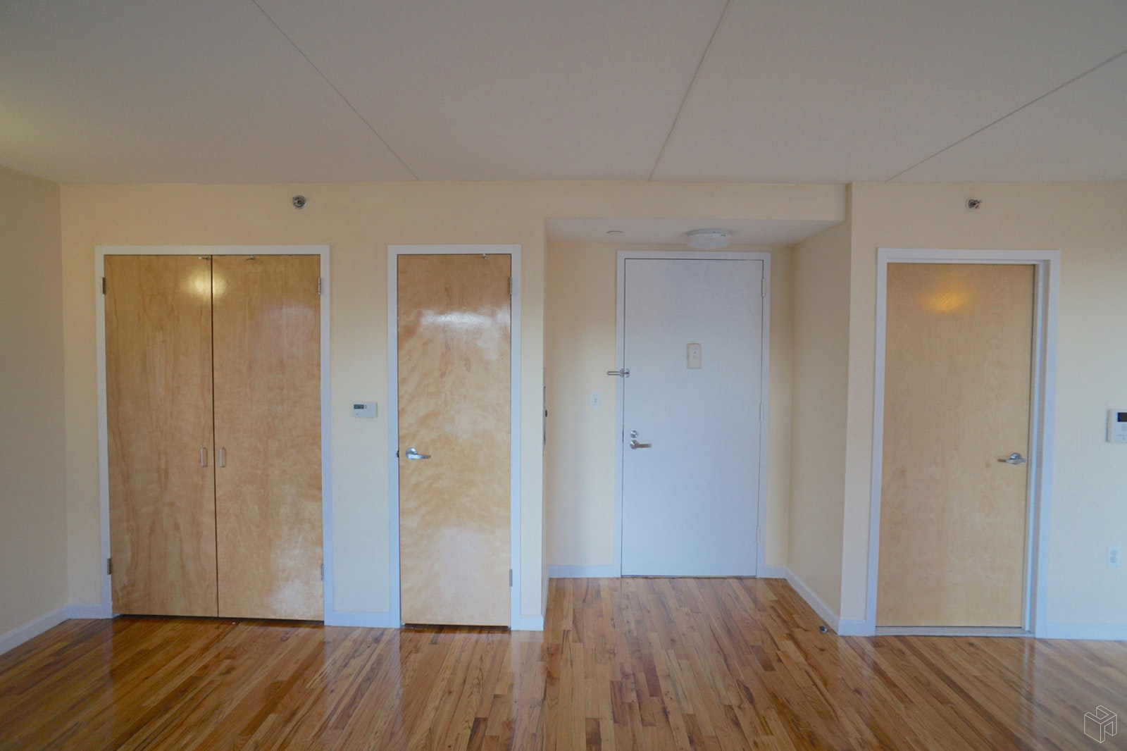 Photo 1 of 521 St  Marks Avenue 5B, Crown Heights, Brooklyn, NY, $1,525, Web #: 19386755