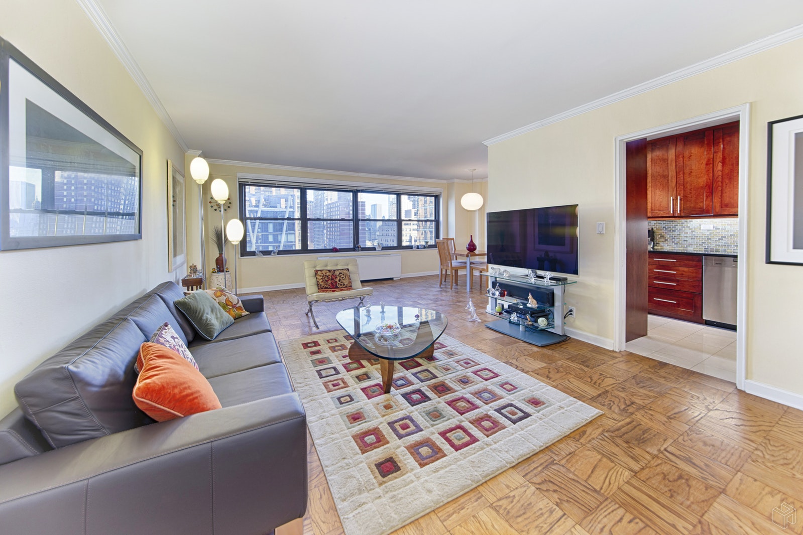 Photo 1 of 160 West End Avenue 21T, Upper West Side, NYC, $860,000, Web #: 19414282