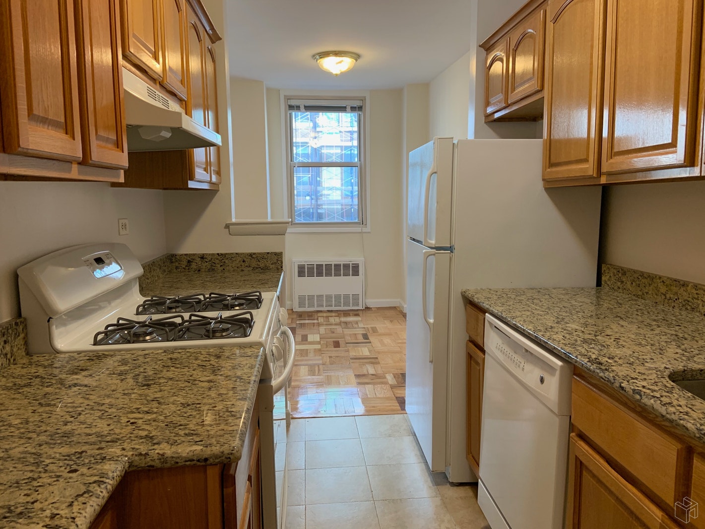 Photo 1 of 222 East 19th Street 7G, Gramercy Park, NYC, $4,050, Web #: 19437753