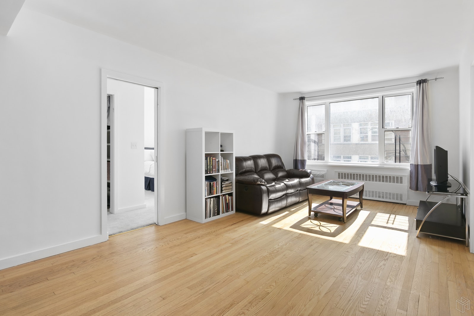 Photo 1 of 225 East 76th Street 3C, Upper East Side, NYC, $765,000, Web #: 19460510