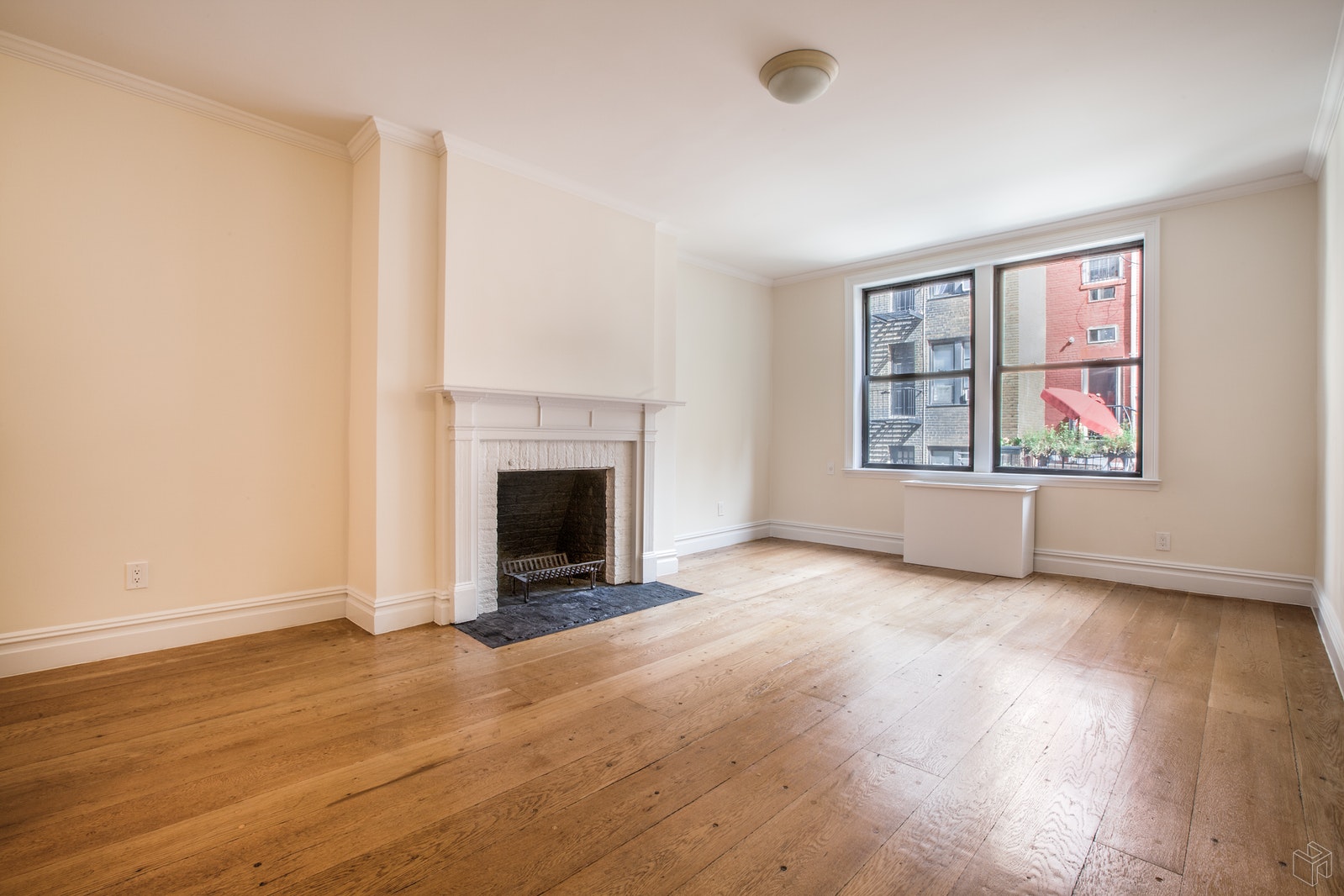 Photo 1 of 251 West 71st Street 1C, Upper West Side, NYC, $4,550, Web #: 19513634