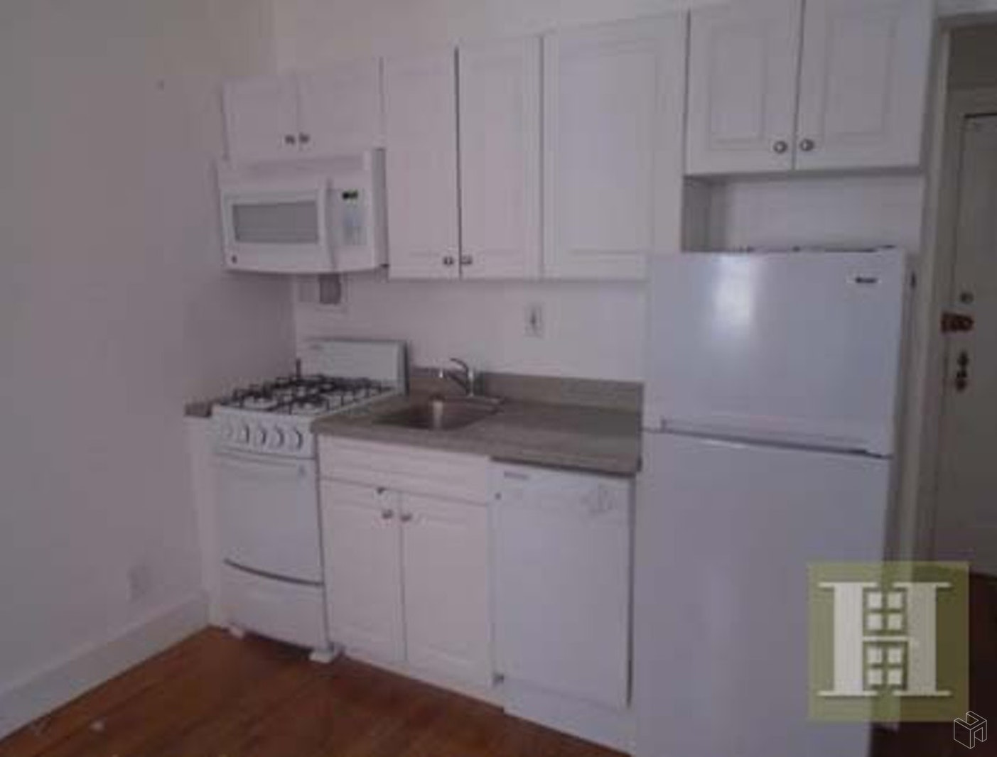 Photo 1 of 166 Suffolk Street 2A, Lower East Side, NYC, $2,150, Web #: 19517565