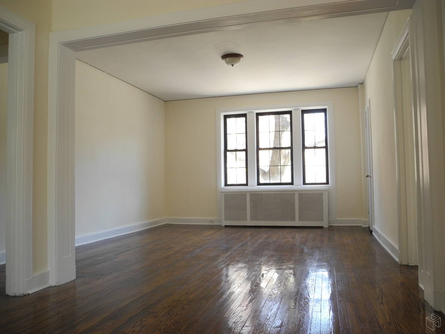 Photo 1 of 1 Ascan Avenue 1, Forest Hills, Queens, NY, $3,150, Web #: 19526325