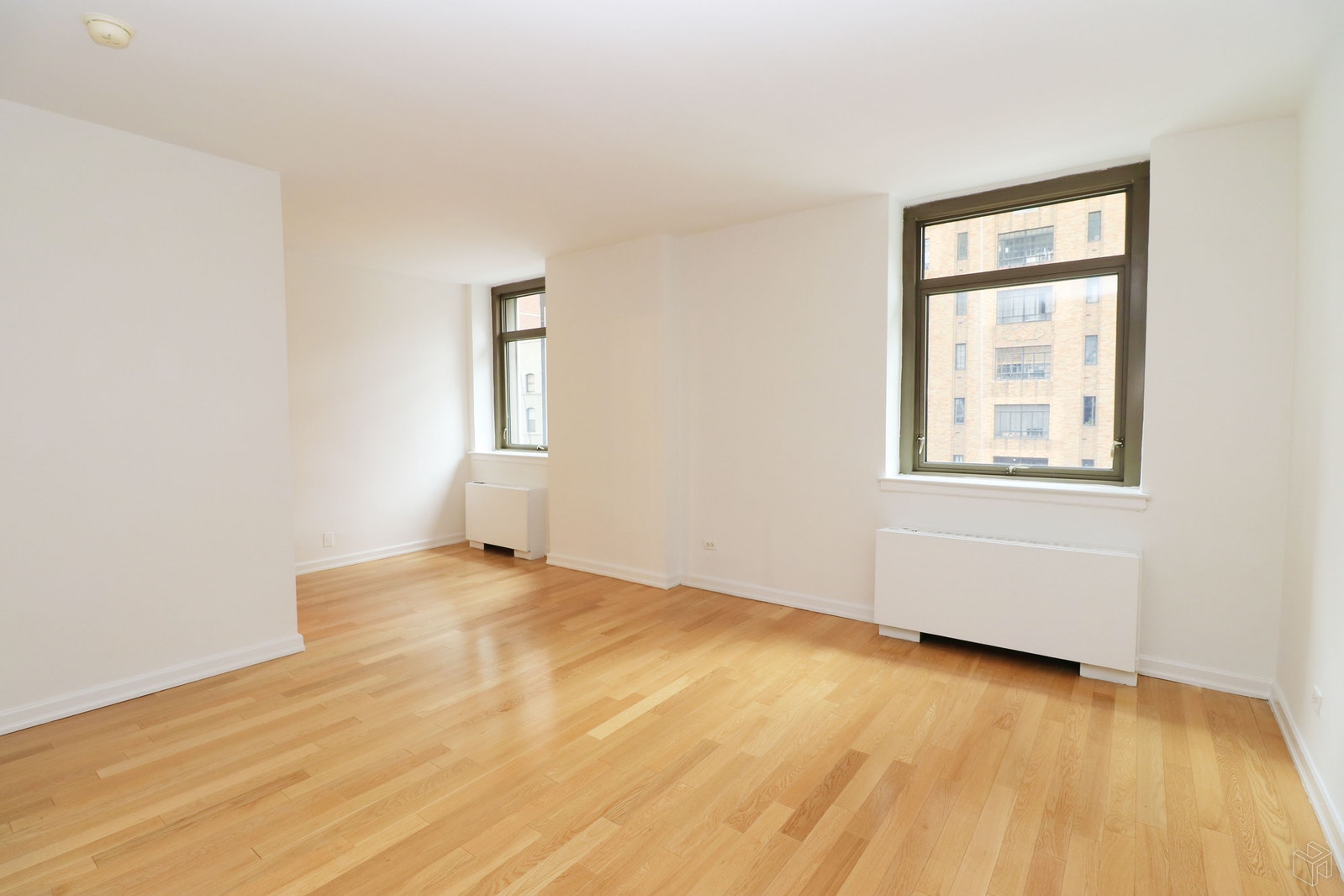Photo 1 of Park Avenue, Midtown East, NYC, $2,575, Web #: 19534222