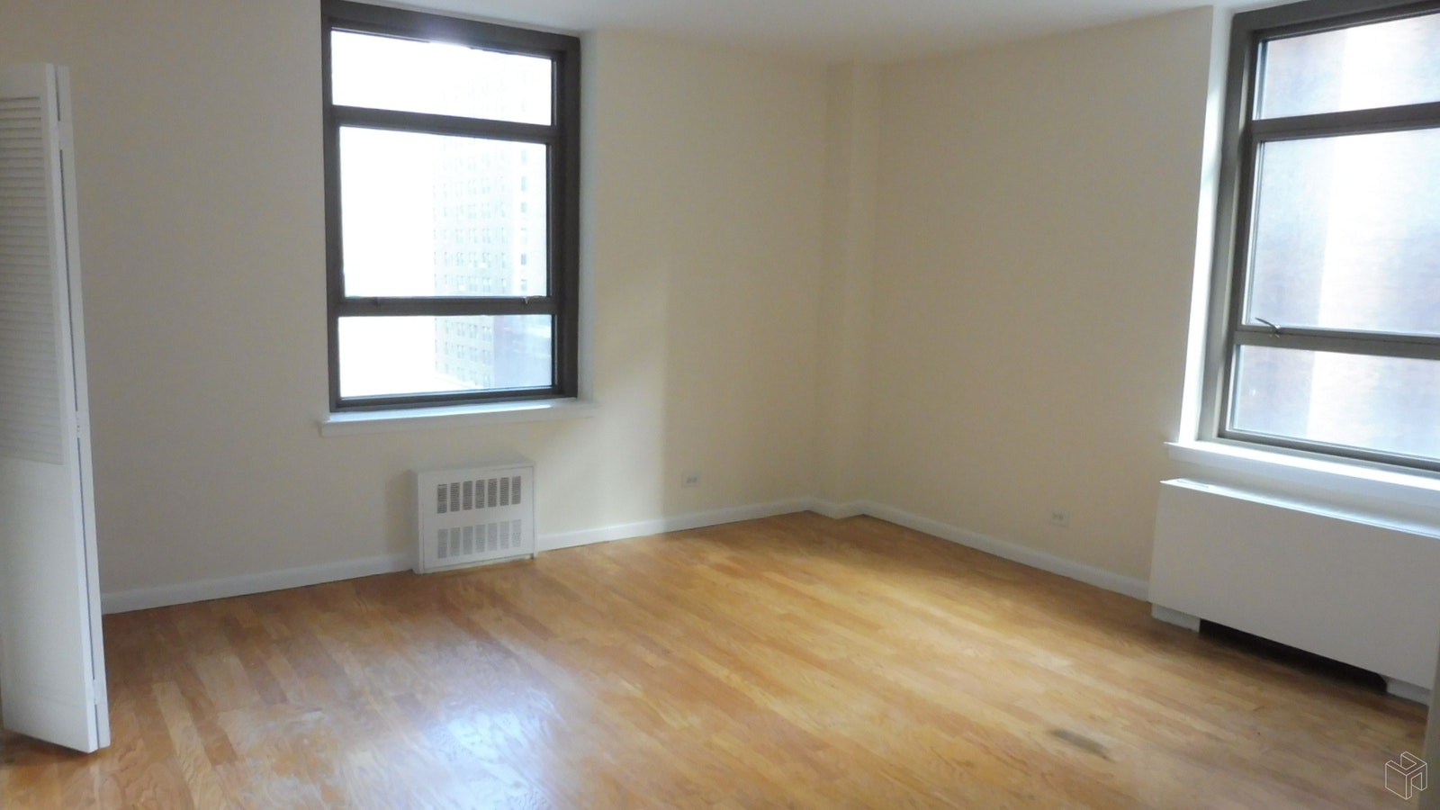 Photo 1 of Park Avenue, Midtown East, NYC, $3,200, Web #: 19556611