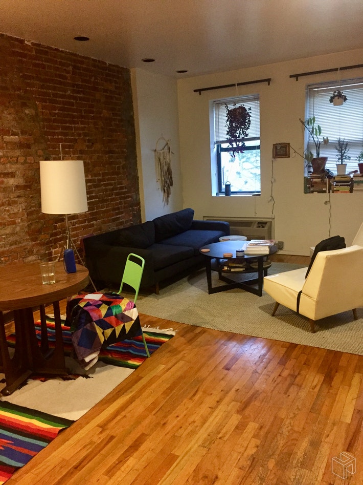 Photo 1 of 1BR In South Slope W/Terrace, Park Slope, Brooklyn, NY, $2,200, Web #: 19570642