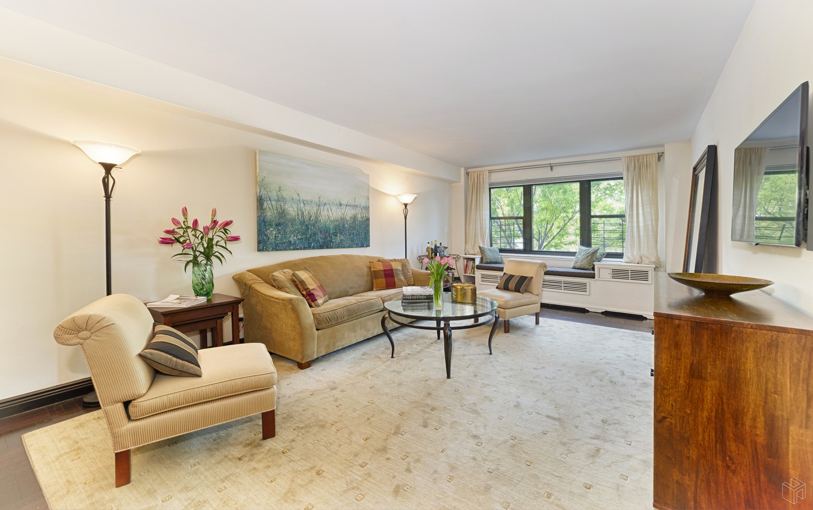 Photo 1 of 11 Riverside Drive 1Mw, Upper West Side, NYC, $2,105,000, Web #: 19576429