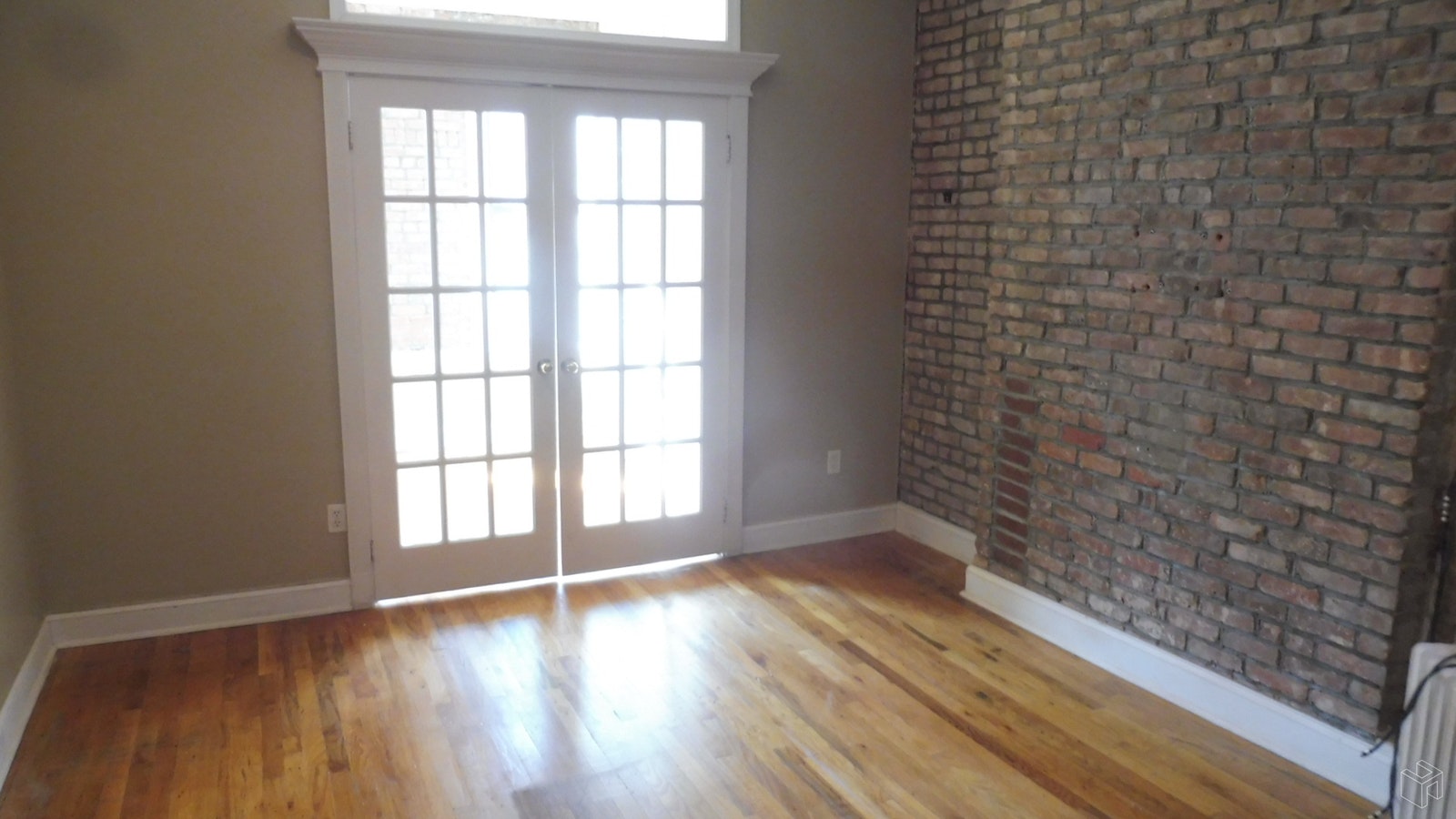 Photo 1 of 73 East 3rd Street, East Village, NYC, $2,850, Web #: 19585745