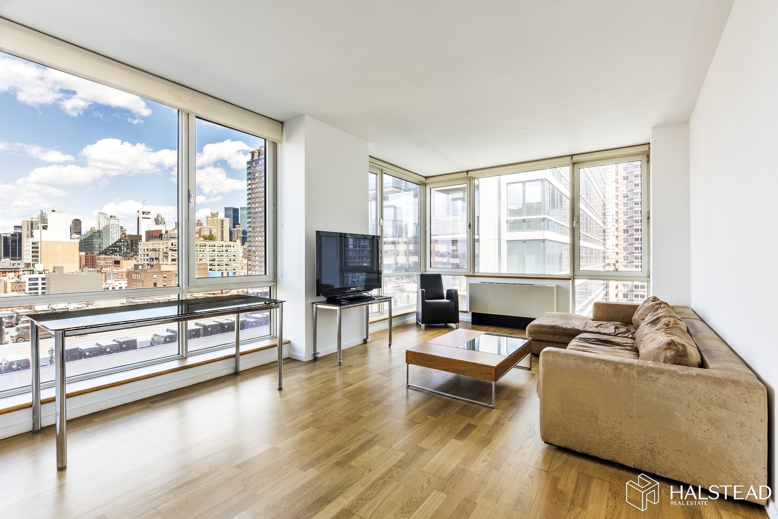 Photo 1 of 635 West 42nd Street 11F, Midtown West, NYC, $912,500, Web #: 19610751