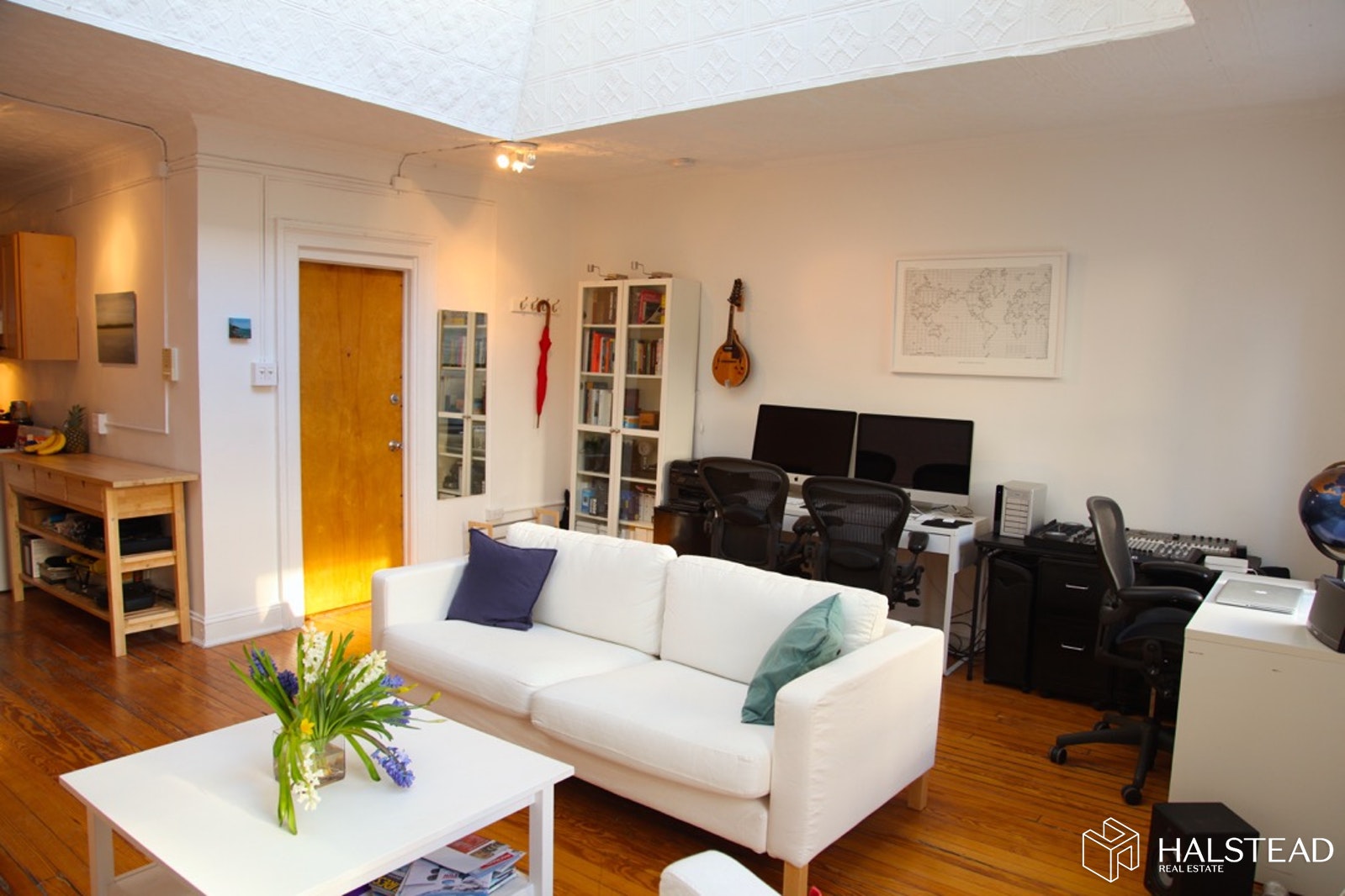 Photo 1 of 132 West 23rd Street 4, Chelsea, NYC, $3,450, Web #: 19630507