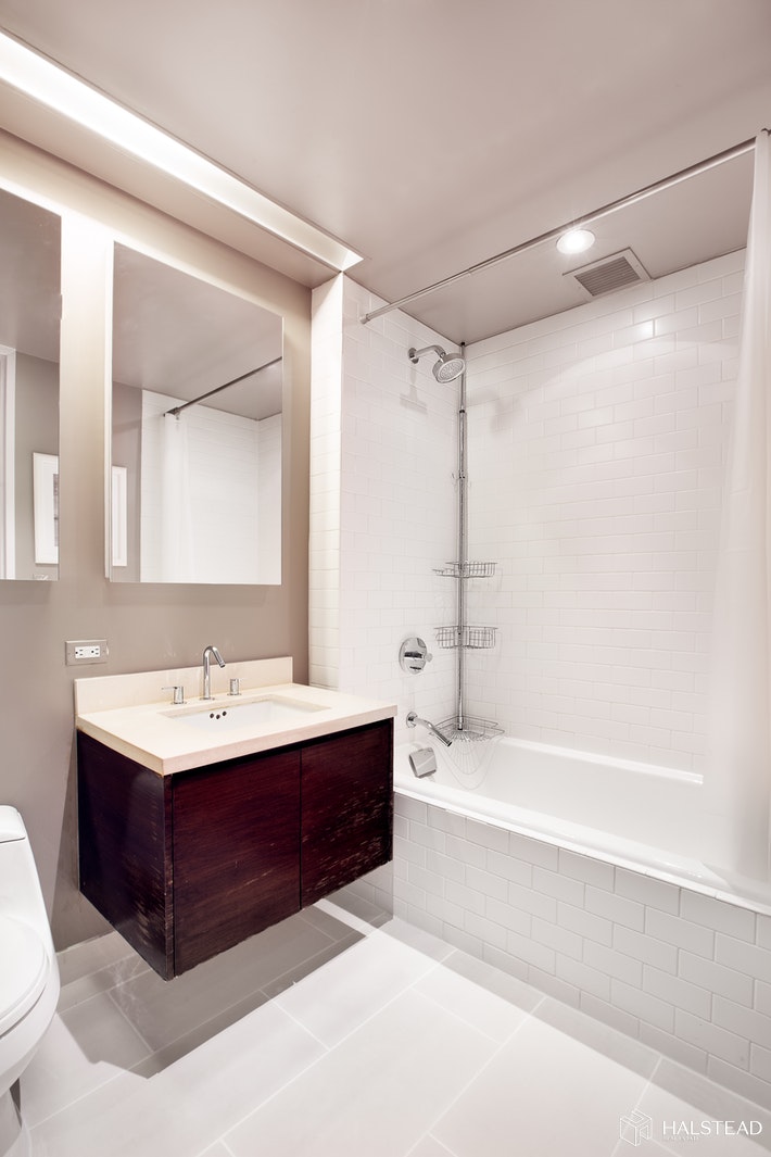 49 North 8th Street, #4D