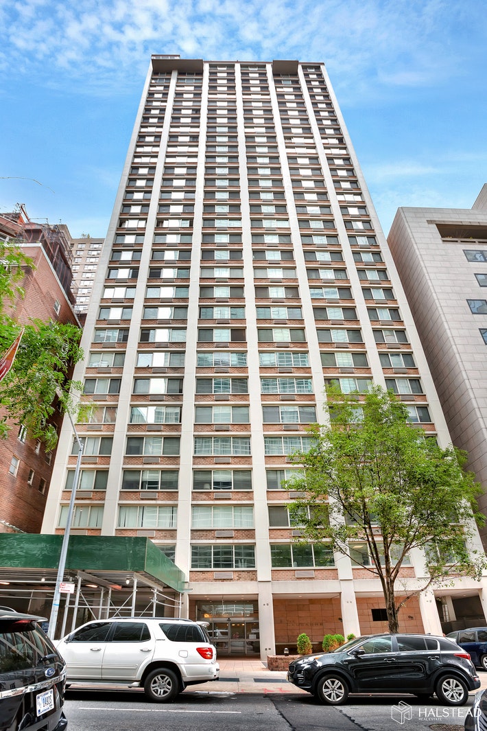 Photo 1 of 333 East 45th Street 6A, Midtown East, NYC, $2,995, Web #: 19699062