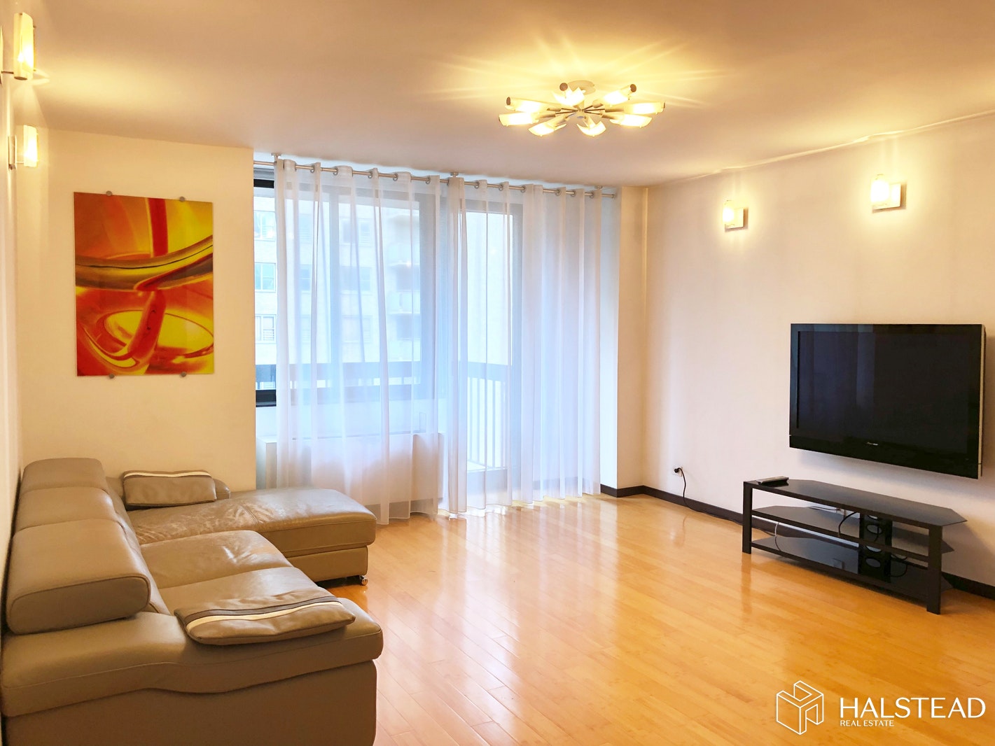 Photo 1 of 250 East 40th Street 16F, Midtown East, NYC, $4,000, Web #: 19718105