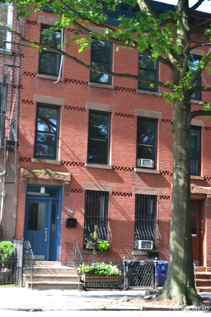 Photo 1 of 302 Saint Marks Avenue 3, Prospect Heights, Brooklyn, NY, $2,800, Web #: 19767654