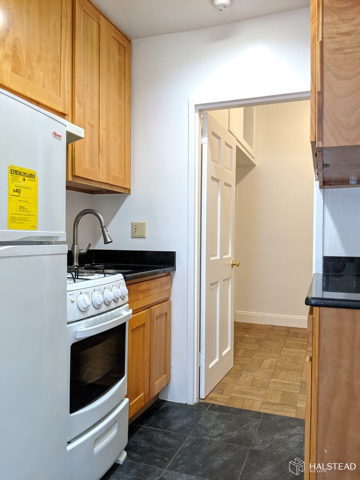 Photo 1 of 111 West 68th Street A, Upper West Side, NYC, $2,364, Web #: 19782944