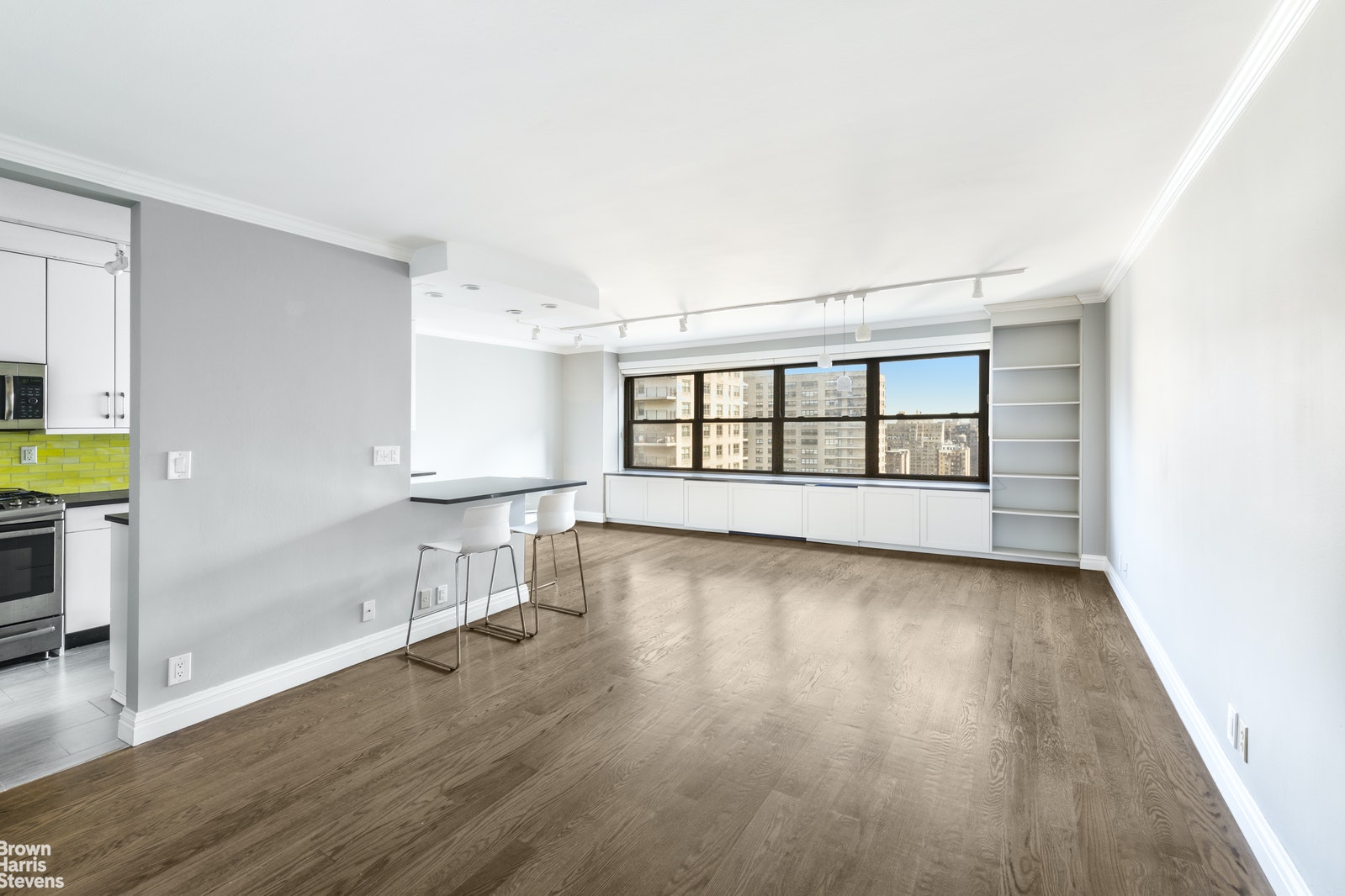 Photo 1 of 142 West End Avenue 27M, Upper West Side, NYC, $810,000, Web #: 19785664