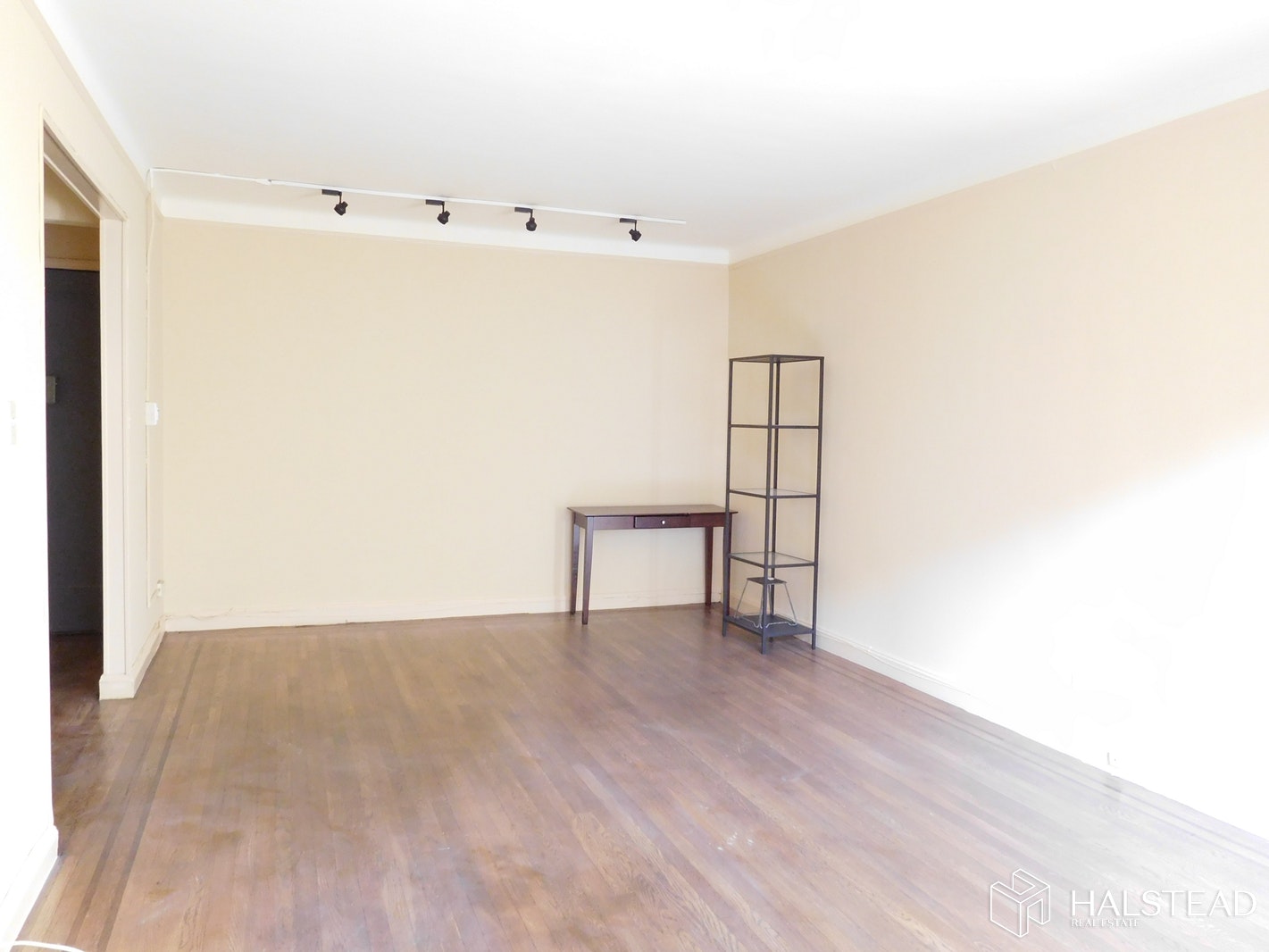 Photo 1 of 245 East 37th Street 3G, Midtown East, NYC, $2,600, Web #: 19854137