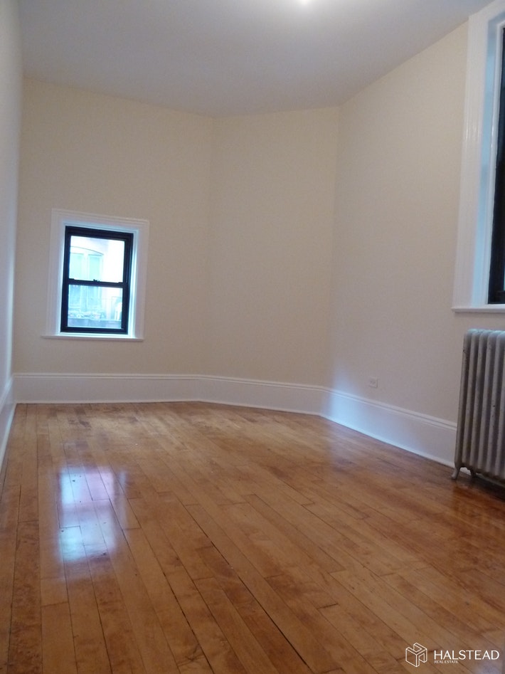 Photo 1 of 247 West 72nd Street 3Re, Upper West Side, NYC, $3,300, Web #: 19860277