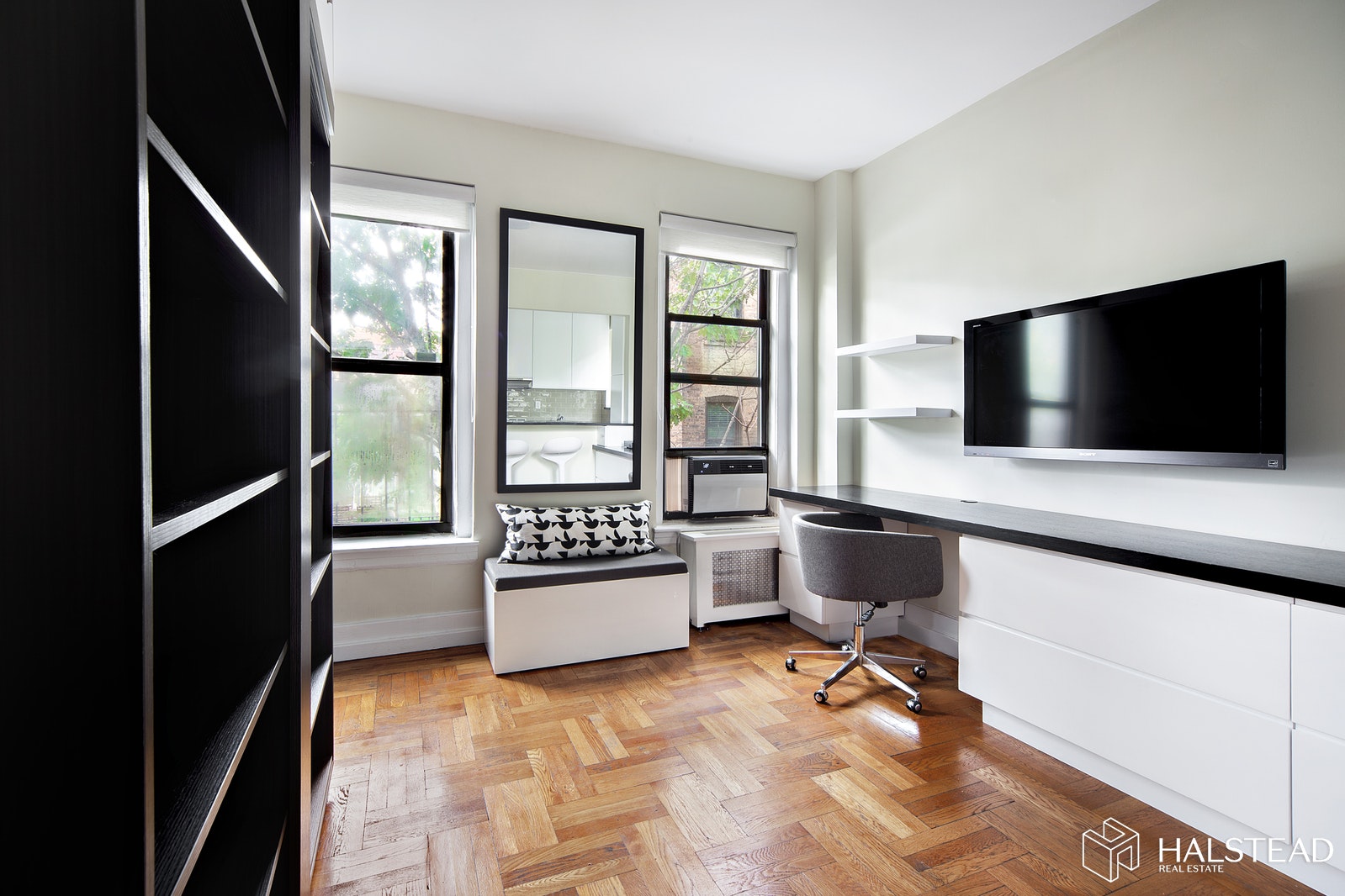 Photo 1 of 317 East 18th Street 4E, Gramercy Park, NYC, $2,300, Web #: 19916462