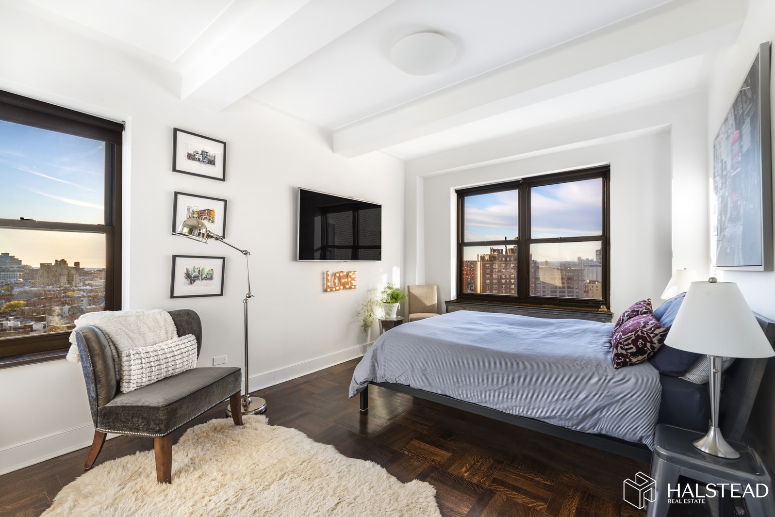 Photo 1 of 56 Seventh Avenue 17A, West Village, NYC, $5,999, Web #: 19936070