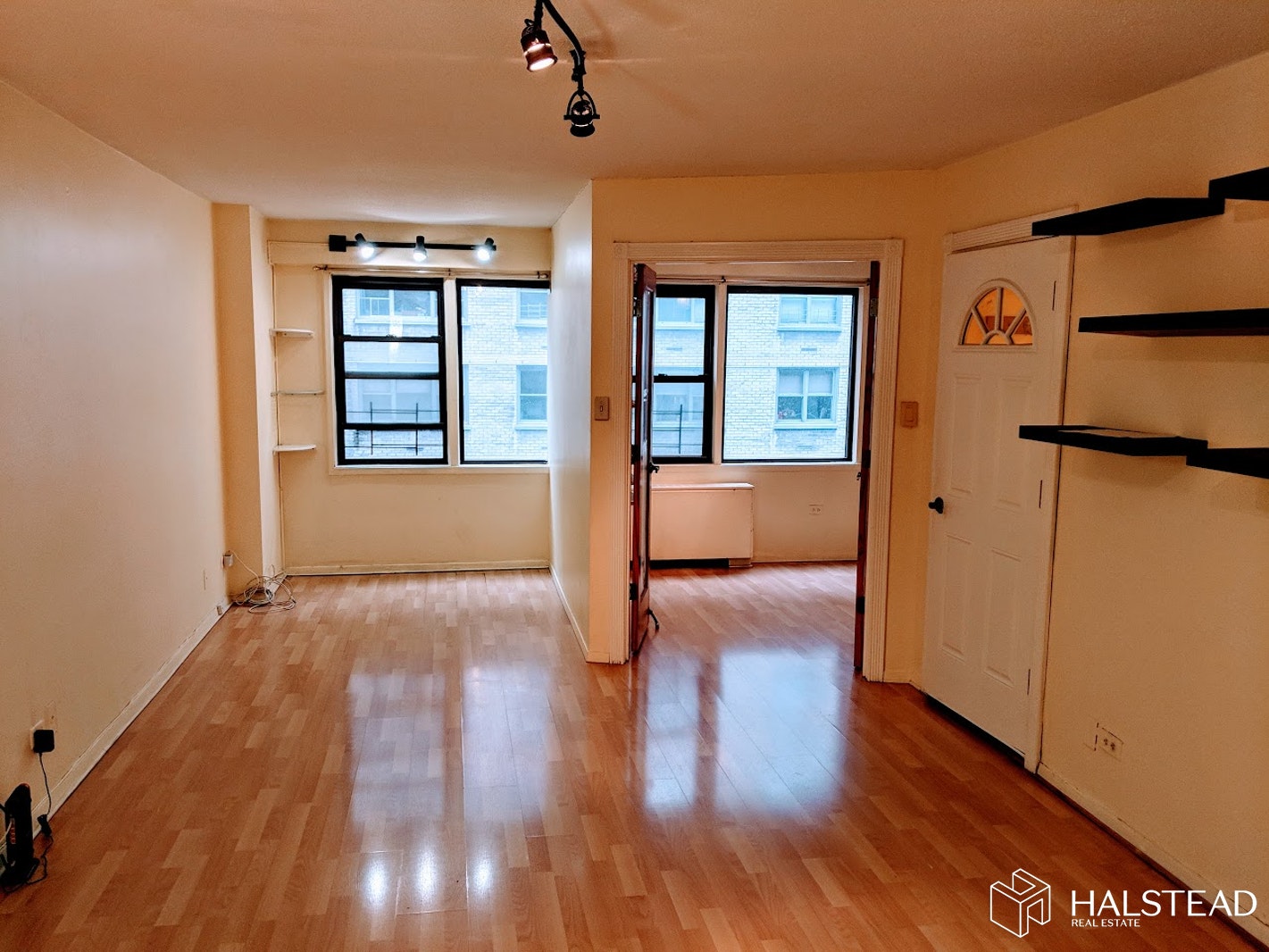 Photo 1 of 520 East 81st Street 4A, Upper East Side, NYC, $2,500, Web #: 19938004