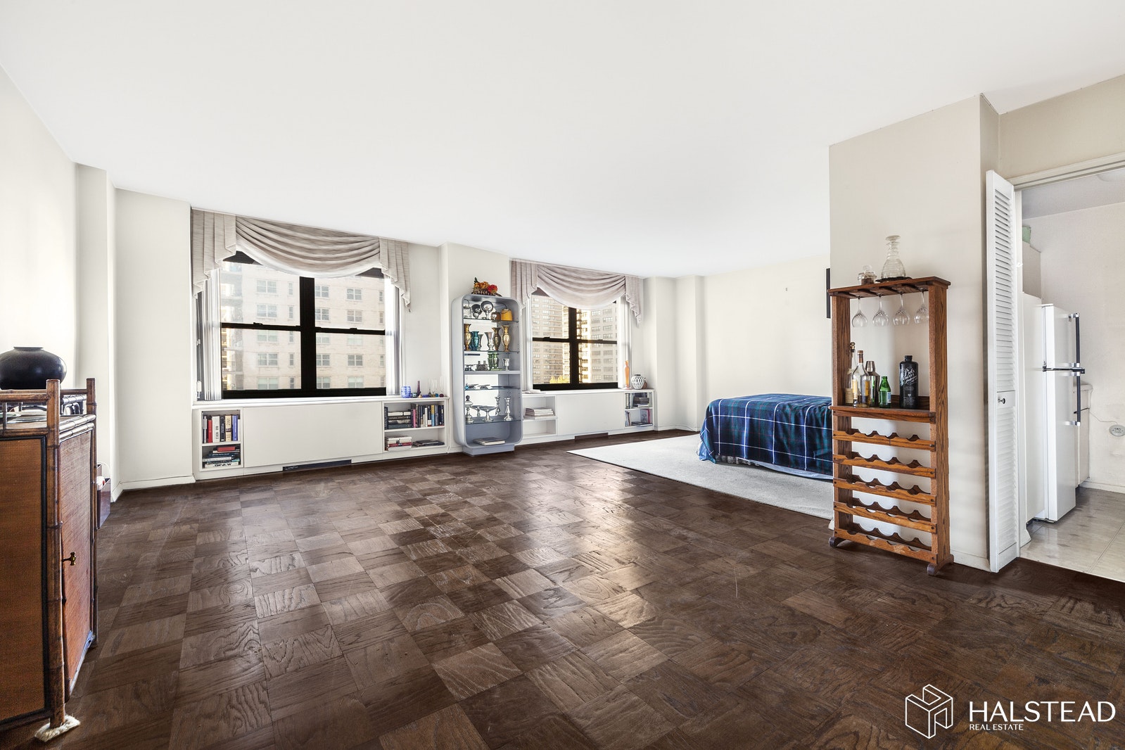 Photo 1 of 160 West End Avenue 9H, Upper West Side, NYC, $485,000, Web #: 19957060