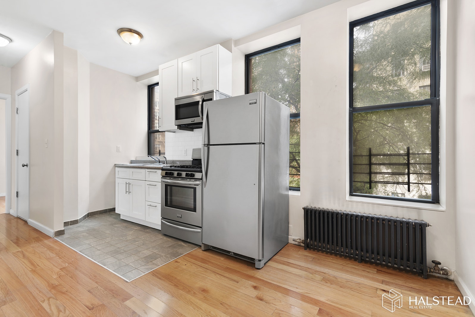 Photo 1 of 356 West 56th Street, Midtown West, NYC, $2,600, Web #: 19963174