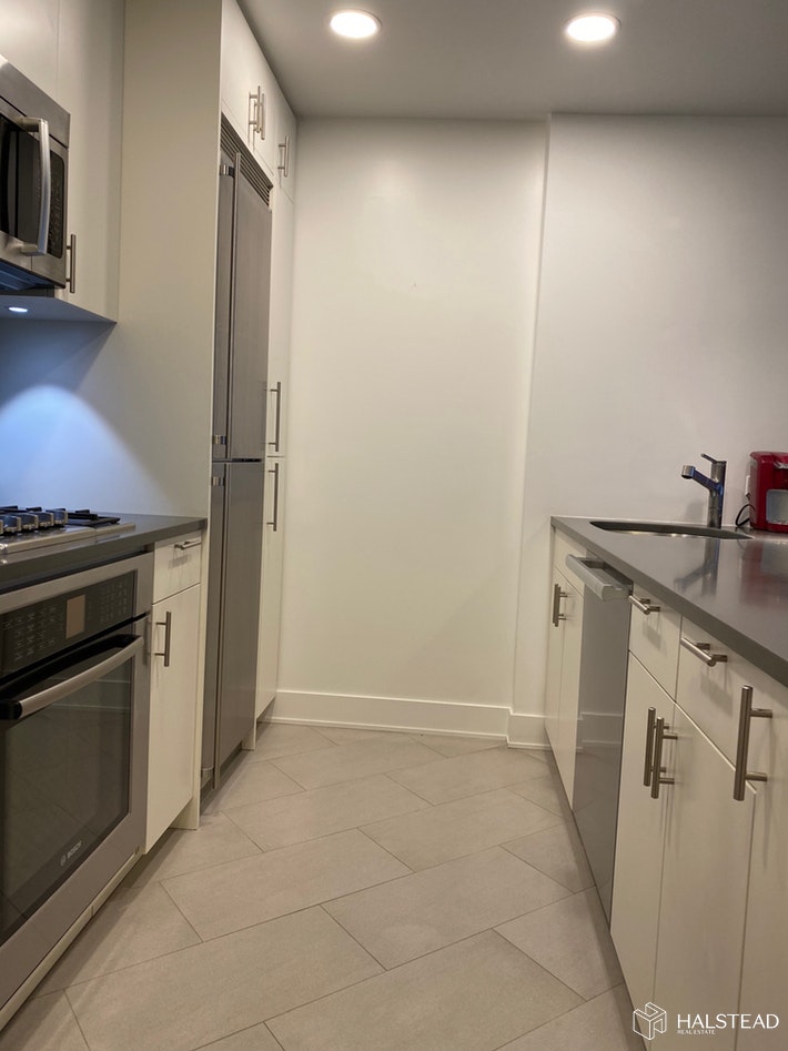 Photo 1 of 2373 Broadway 934, Upper West Side, NYC, $3,850, Web #: 19972600