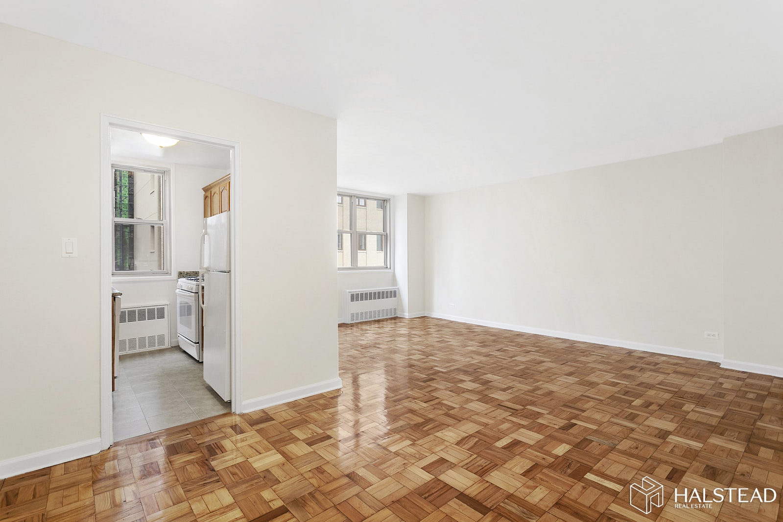 Photo 1 of 222 East 19th Street 10F, Gramercy Park, NYC, $2,995, Web #: 20007179