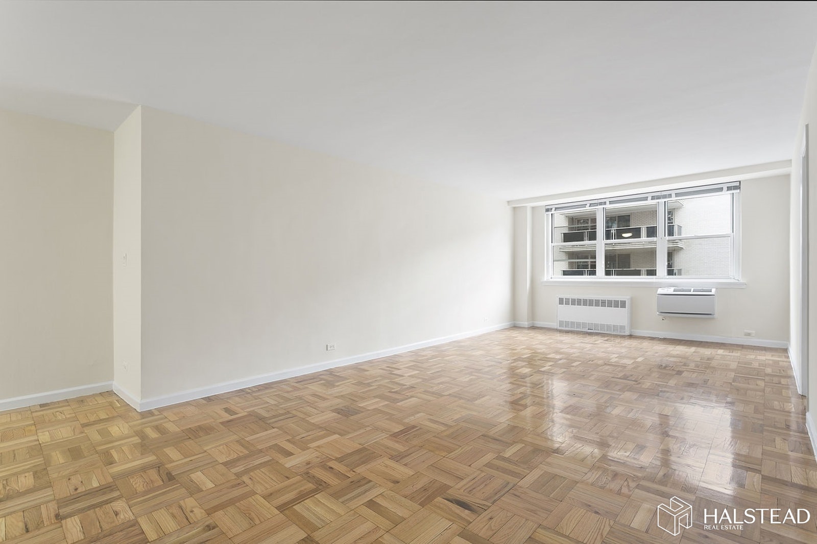 Photo 1 of 201 East 19th Street 7H, Gramercy Park, NYC, $5,545, Web #: 20007180
