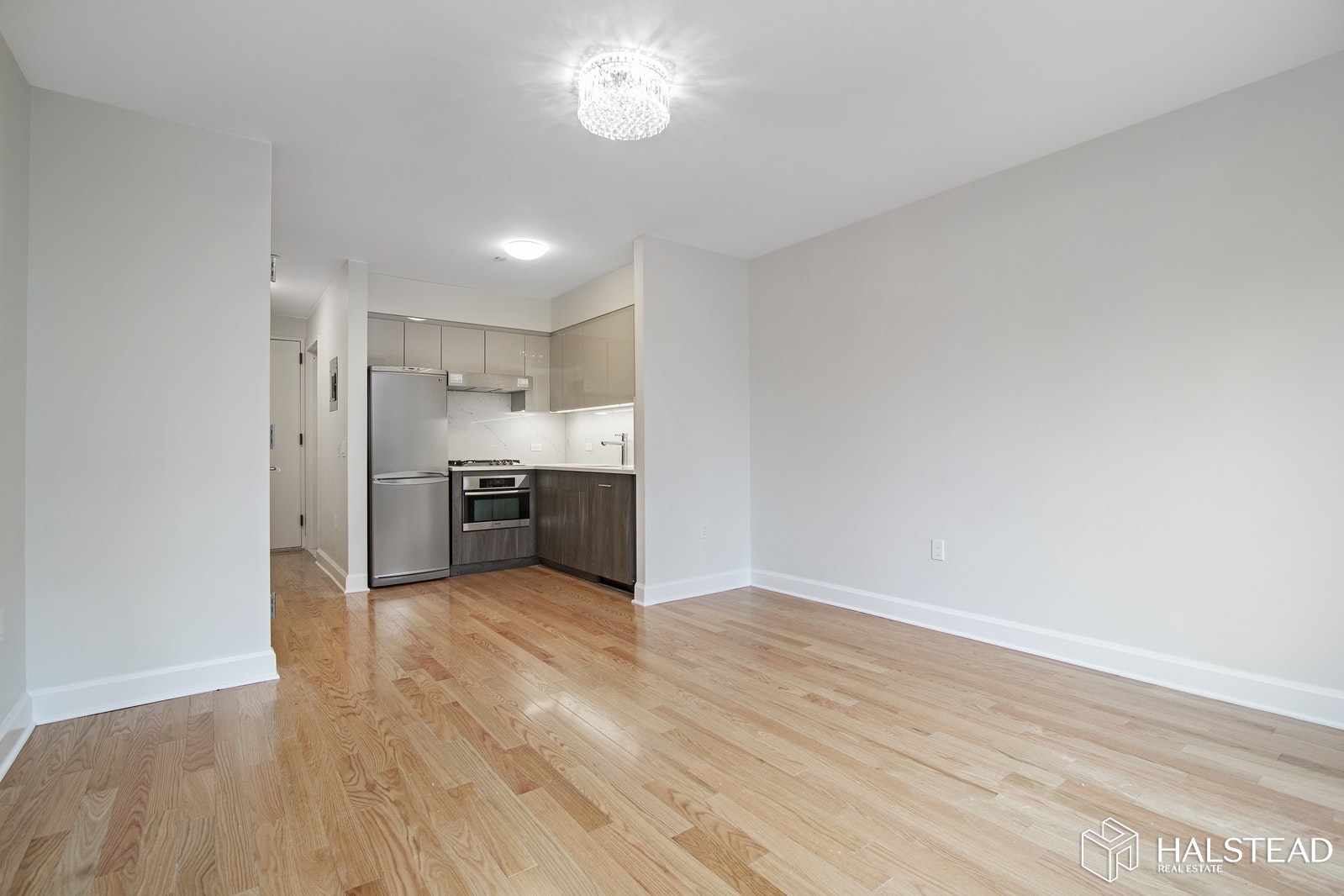 Photo 1 of 505 West 47th Street, Midtown West, NYC, $3,250, Web #: 20007991