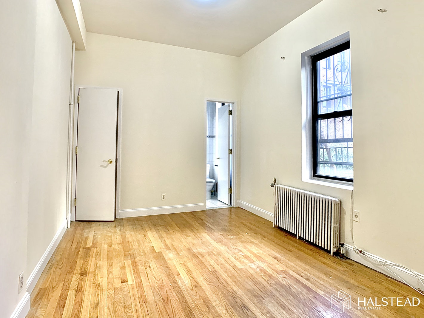 Photo 1 of 40 East 64th Street, Upper East Side, NYC, $2,100, Web #: 20013610