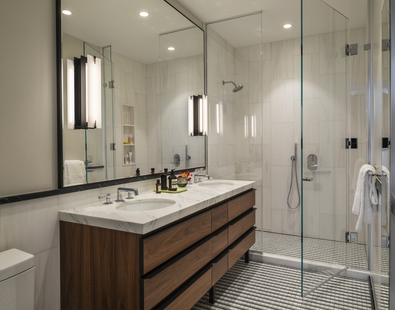 368 Third Avenue, #23C