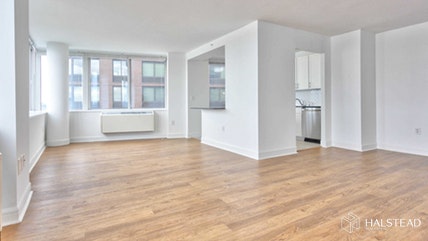 Riverside Boulevard, Upper West Side, NYC - 3 Bedrooms  3 Bathrooms  5 Rooms - 