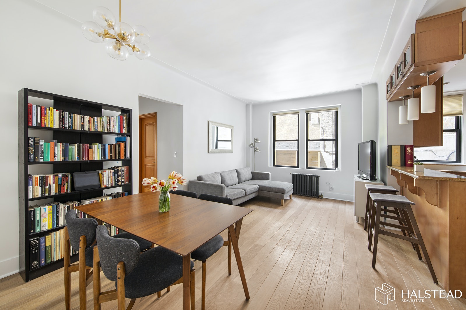 Photo 1 of 320 West 89th Street 1C, Upper West Side, NYC, $990,000, Web #: 20145702