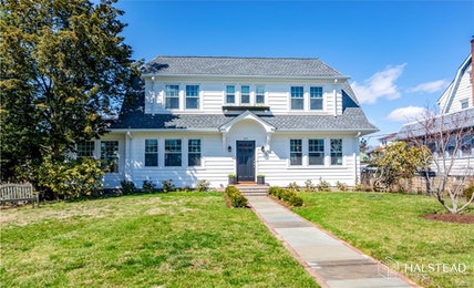 445 WESTCHESTER AVENUE TOWNHOUSE