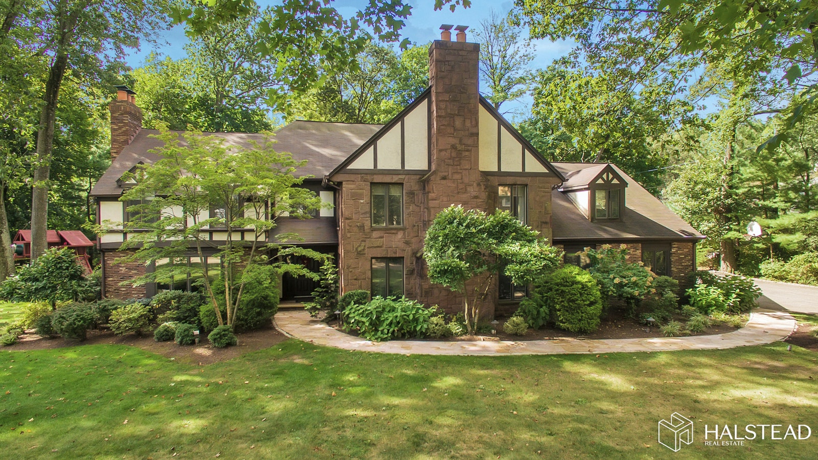 105 EAGLE ROCK WAY