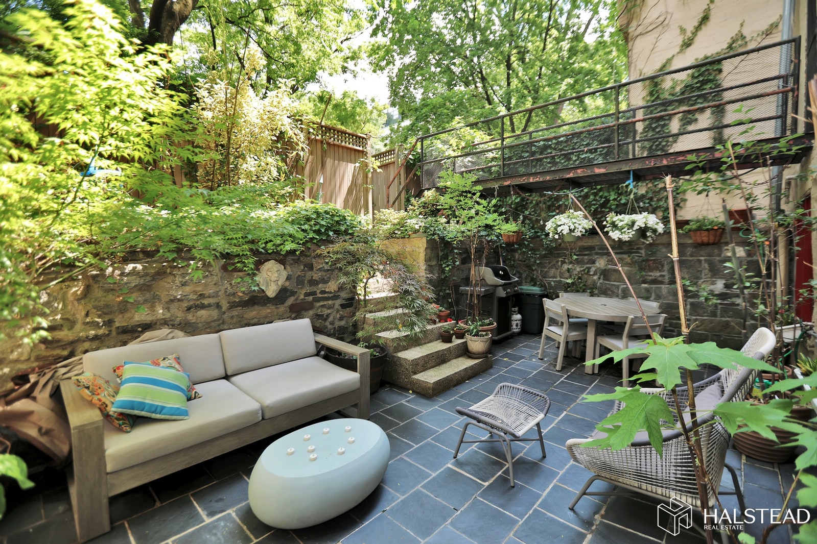 Photo 1 of 463 West 21st Street, Chelsea, NYC, $695,000, Web #: 20172339