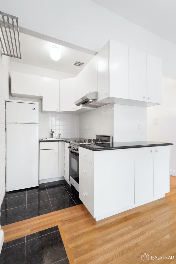 309 WEST 75TH STREET