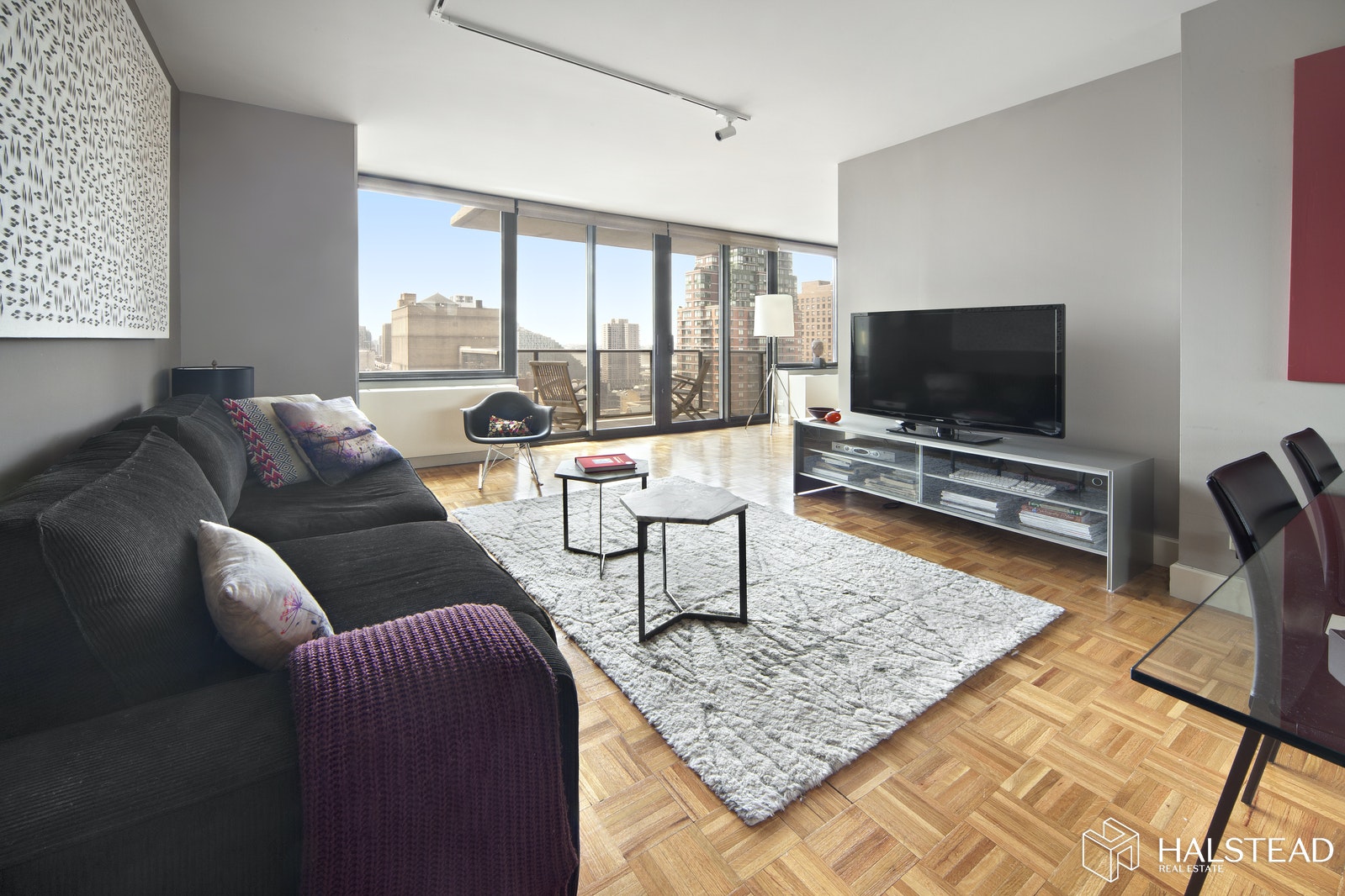 Photo 1 of 161 West 61st Street 24H, Upper West Side, NYC, $3,800, Web #: 20187620
